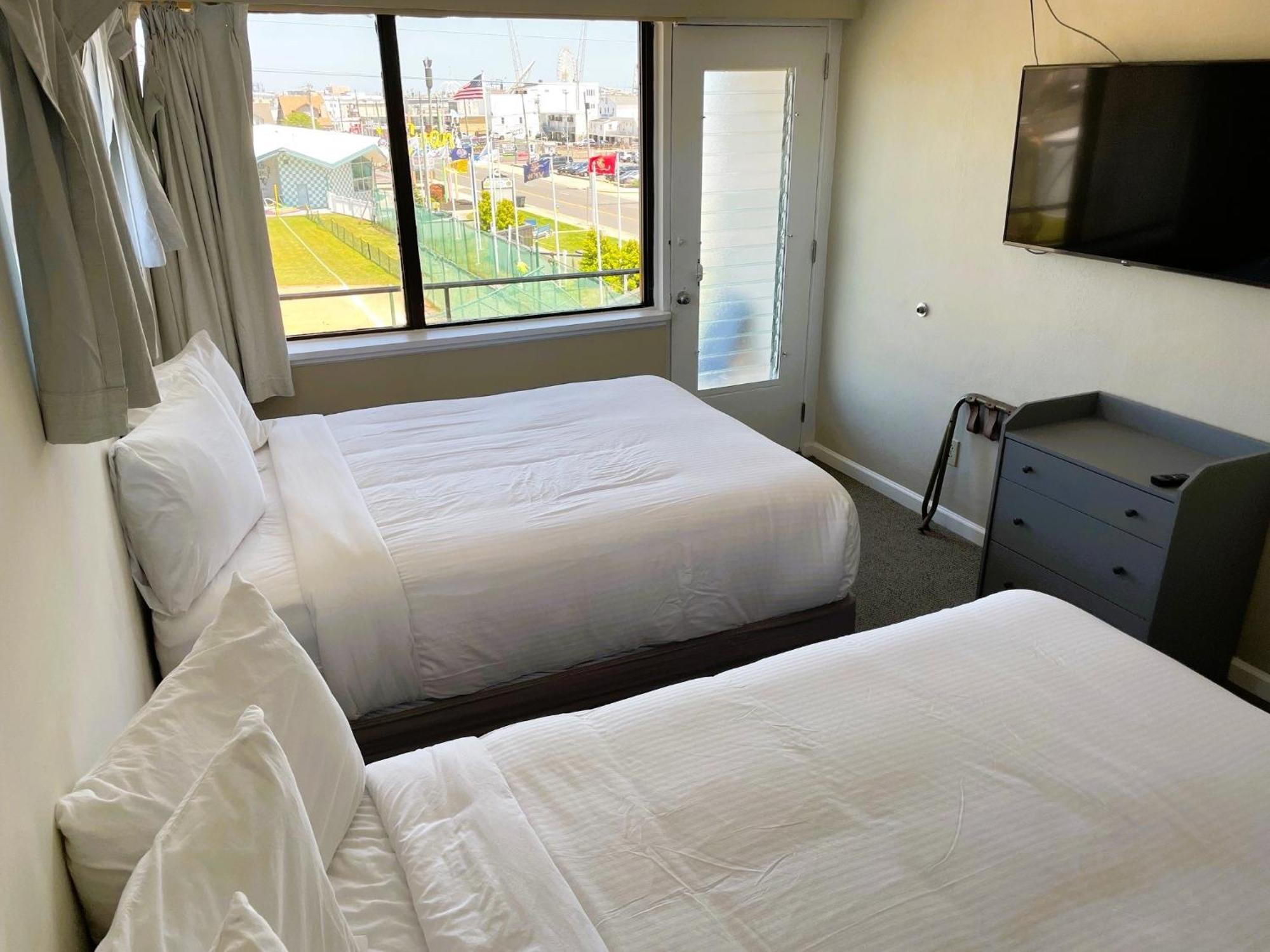 Oceanic Hotel & Barefoot Tiki Bar Wildwood Kamer foto